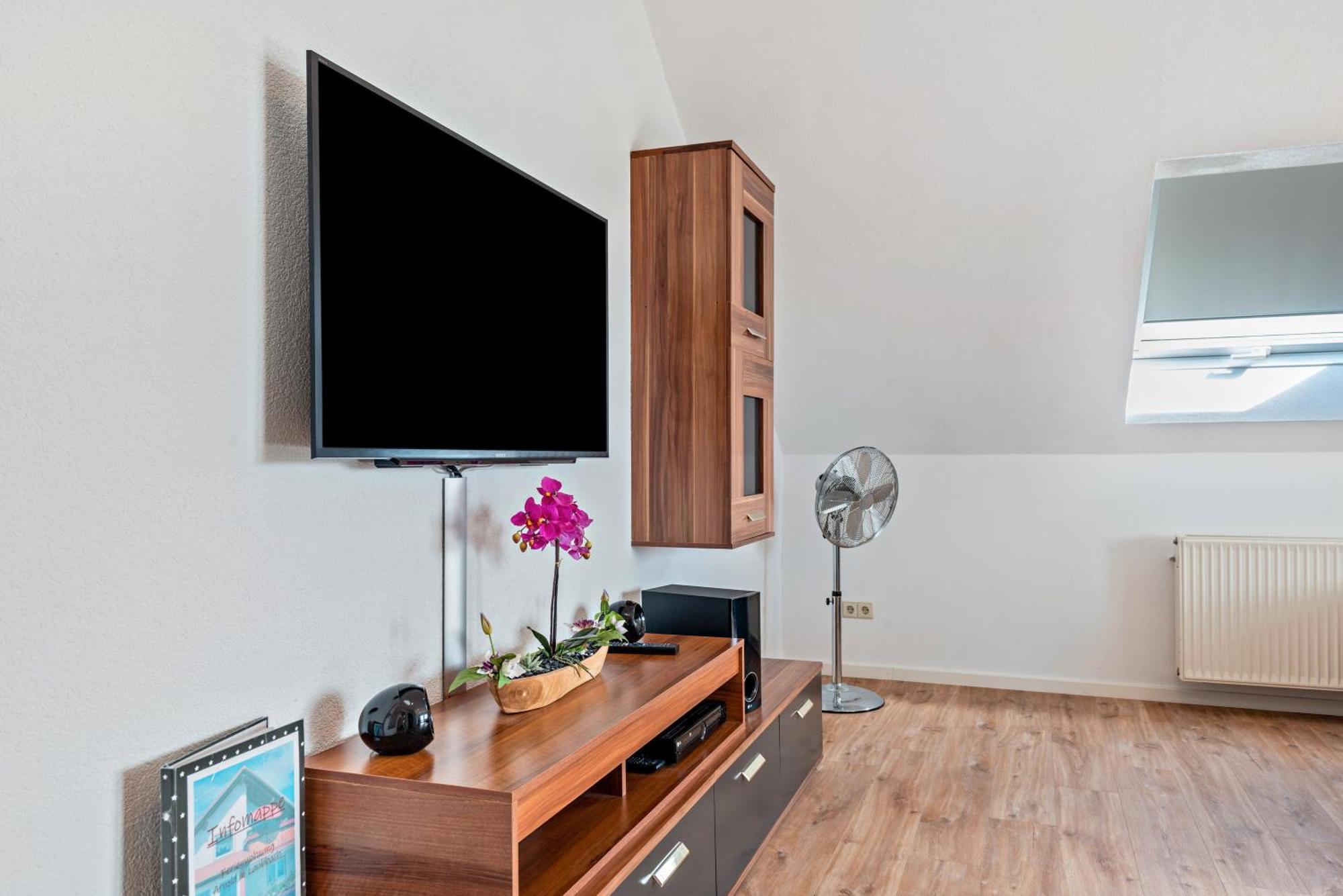 Arnold Laubbach Apartamento Ostrach Exterior foto